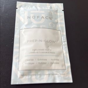 NWT NuFace prep n glow travel size dual sided cloth
